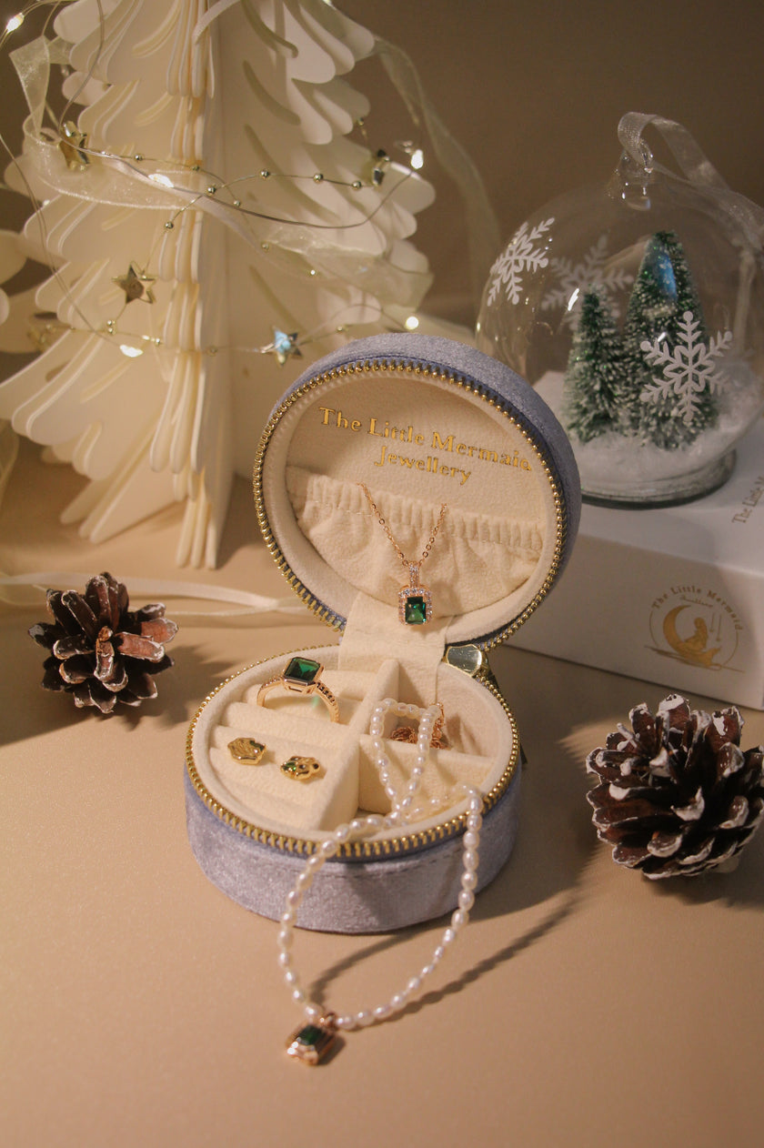 Velvet Jewellery Case