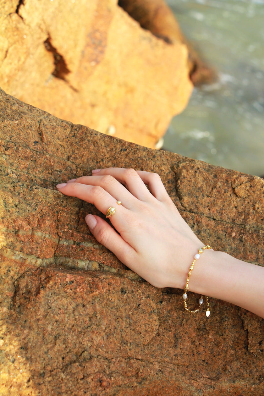 The Birth of Venus Gold Ring