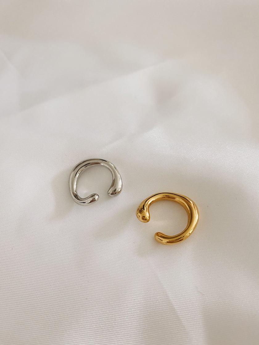 Wavy Ear Cuff