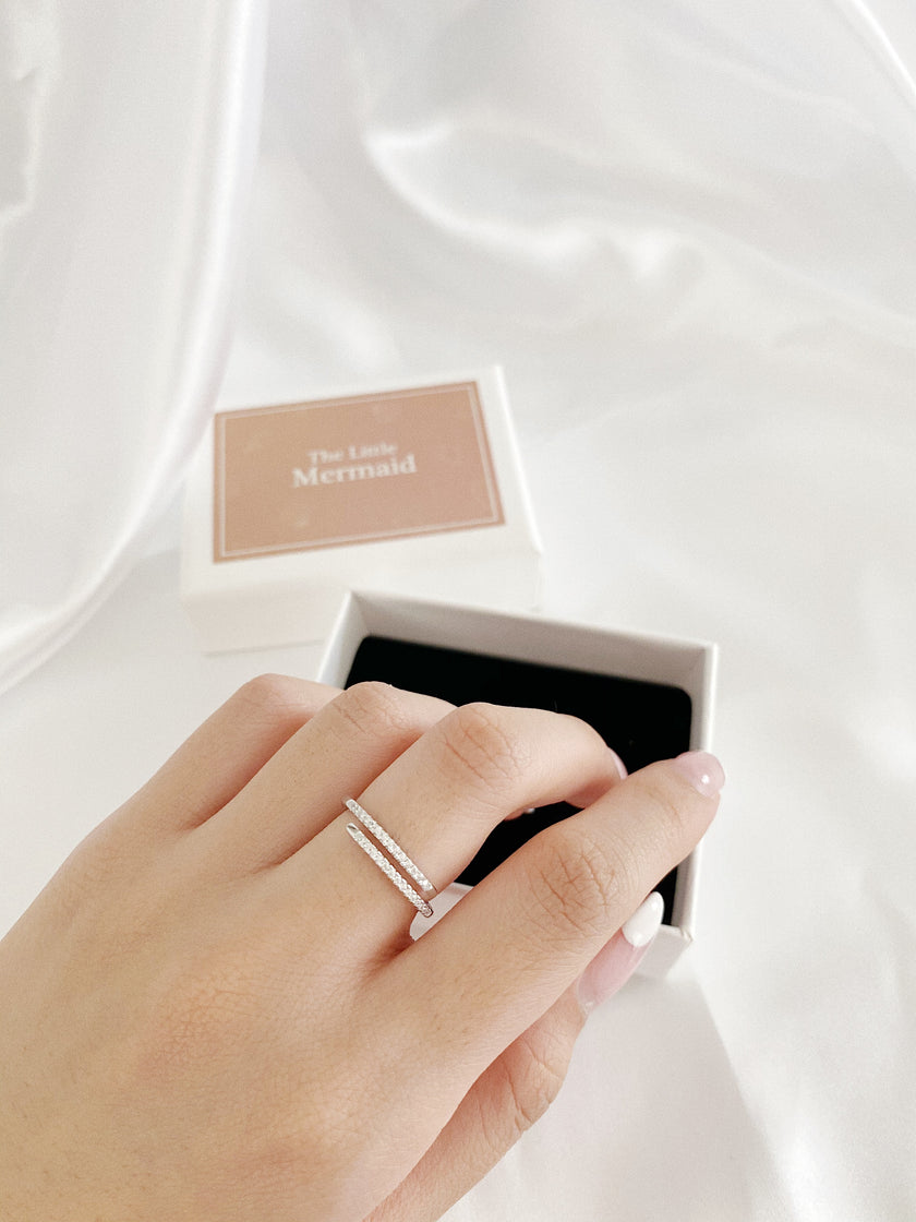 Lines of Sparkle Ring