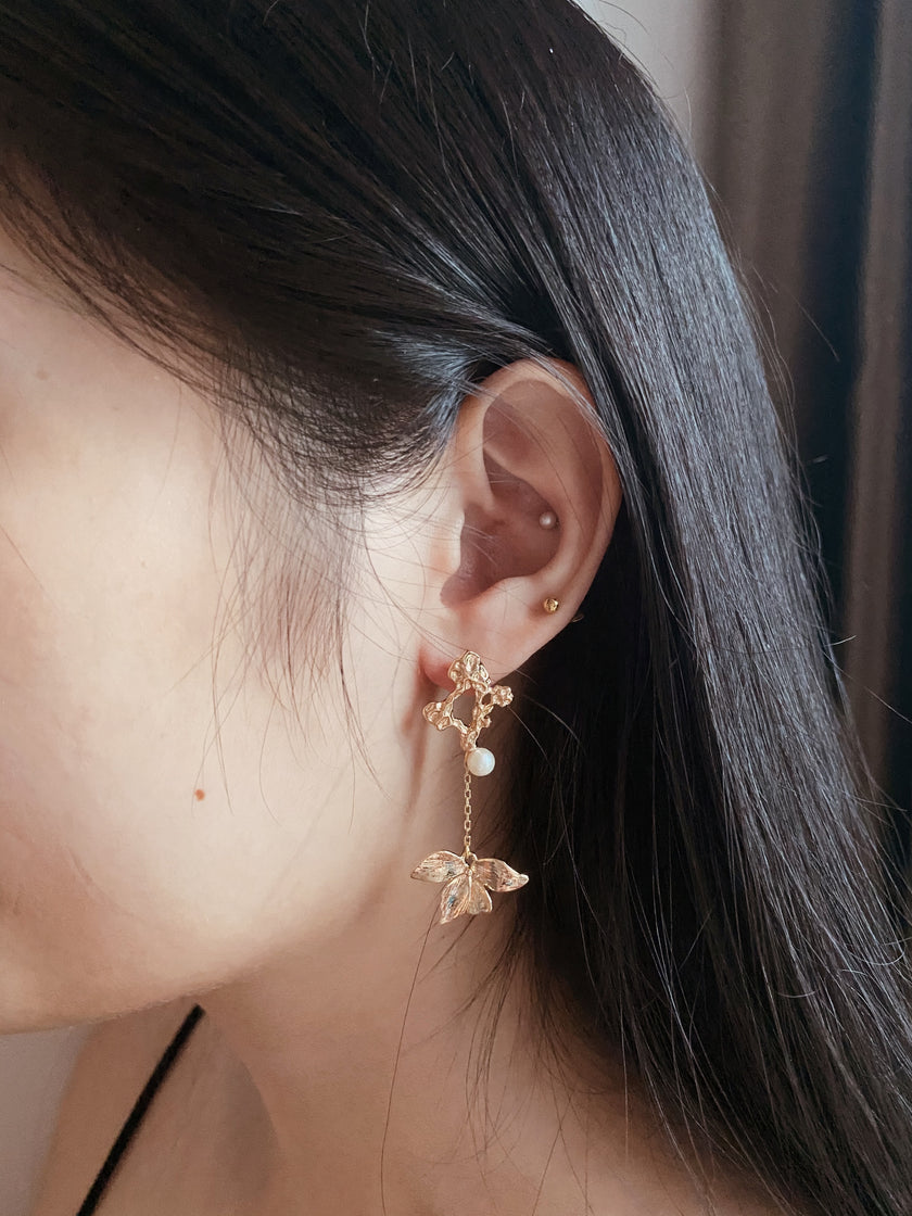 Lily Earrings