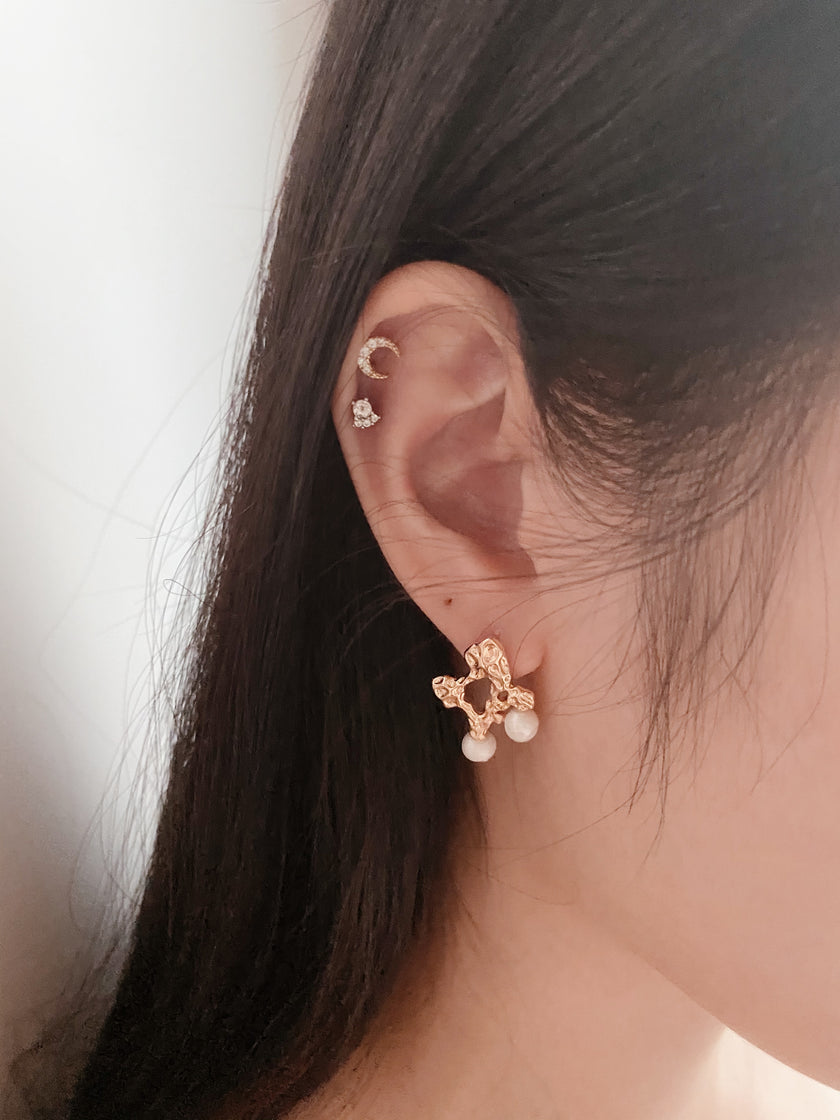 Lily Earrings